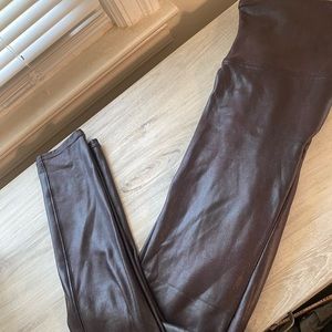 SPANX Faux Leather Leggings in Wine